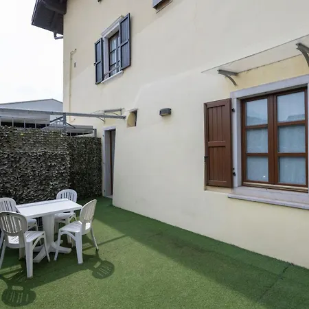 Aparthotel Desiree 3*