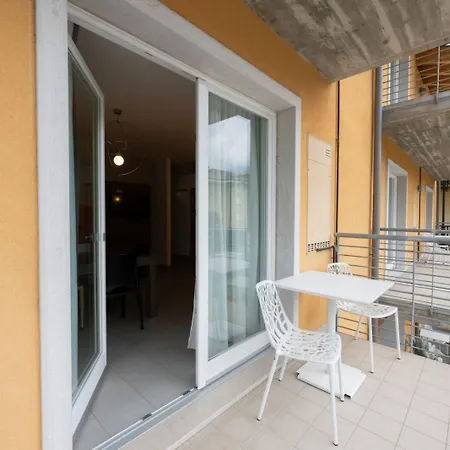 Desiree Aparthotel 3*