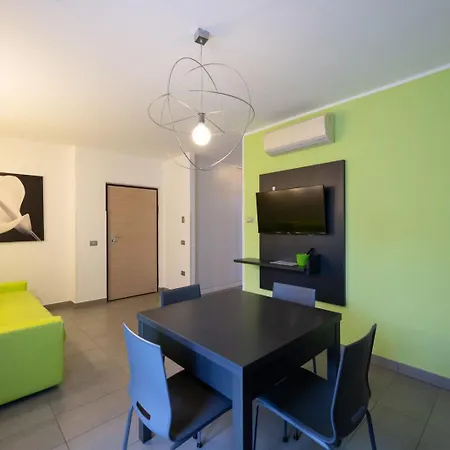 Aparthotel Desiree Riva del Garda